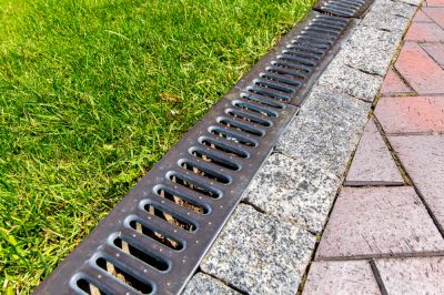 Get Landscape Drains Installed in Your Back Yard!
